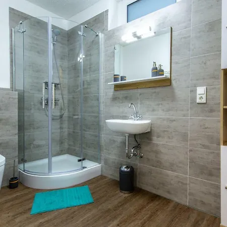 Rooms4ring@ Nurburgring Designer Holiday home *
